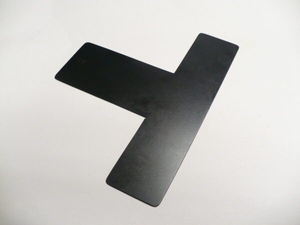 A black rectangle shaped Plate Feed Straight
