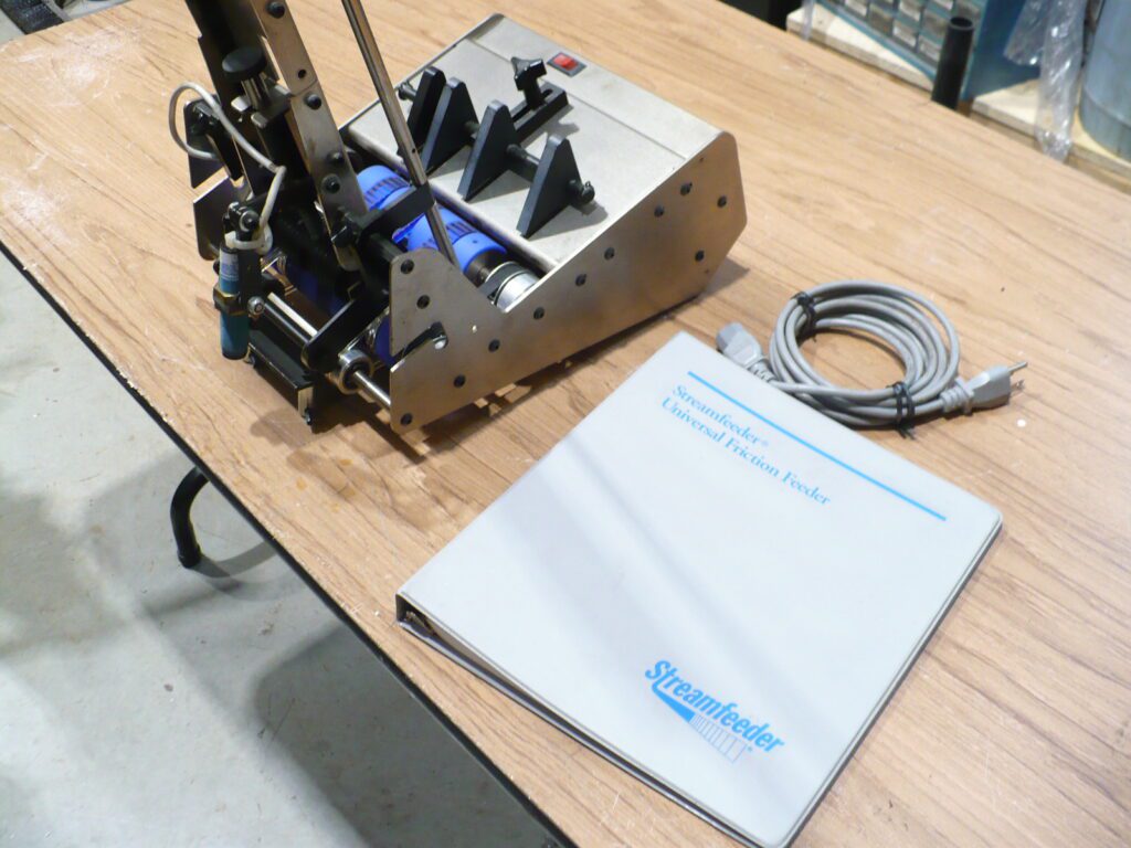 Model 1 Streamfeeder
